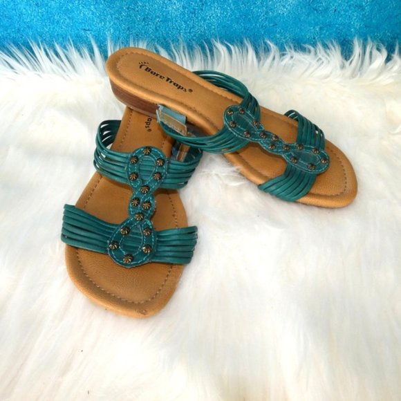 Turquoise Studded Bare Traps Kassy Size 7M - Picture 2 of 10